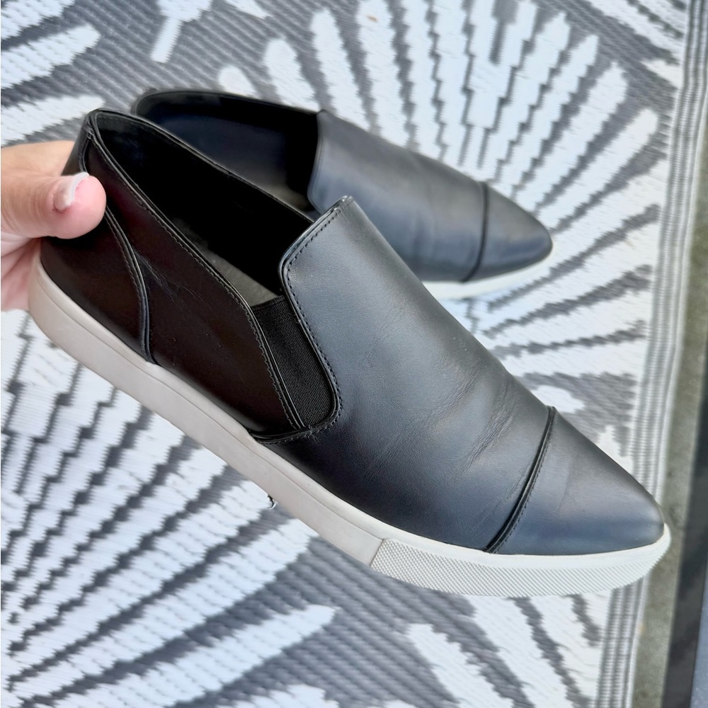 Woman’s Vince leather pointed loafers size 6.5